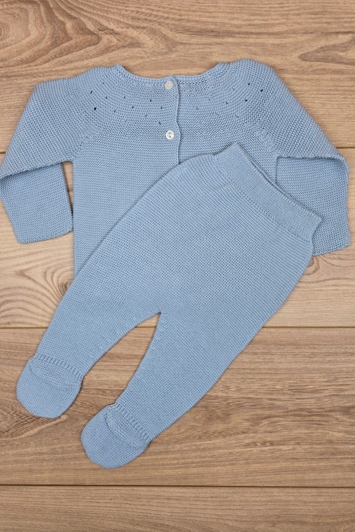 PRIMERA PUESTA UNISEX MOCETA DE PANGASA BABY, CELESTE EMPOLVADO. VERANO 26.