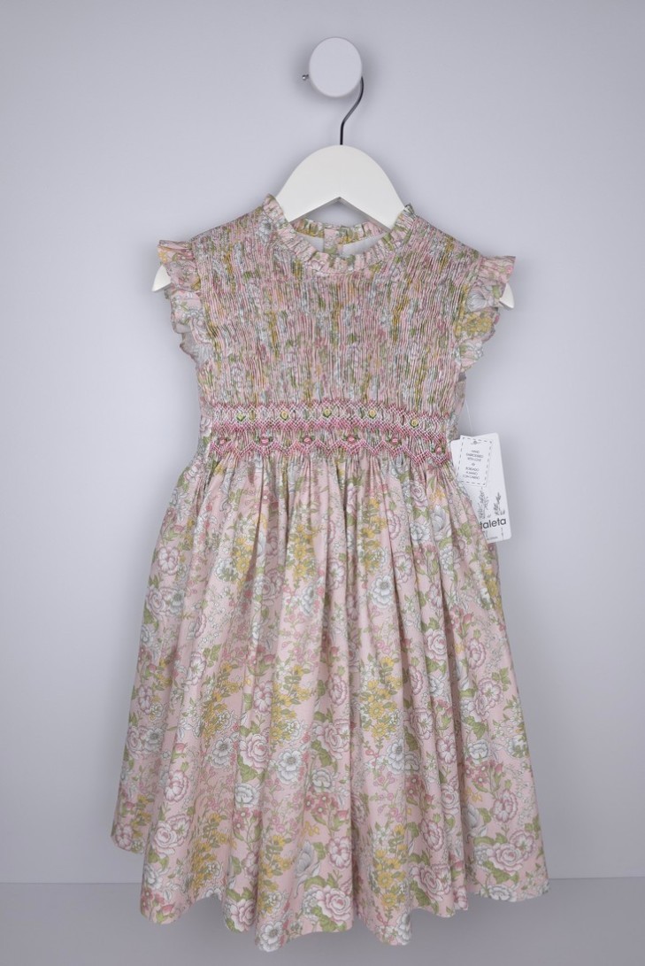 VESTIDO PUNTO SMOCK CAPRI DE TARTALETA, FONDO ROSA. VERANO 26.