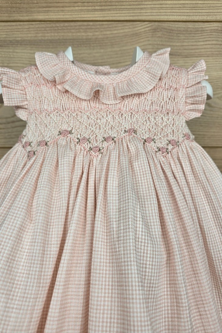 JESUSITO PUNTO SMOCK ÁNGELA DE TARTALETA, ROSA. VERANO 26.