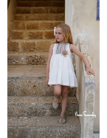 VESTIDO COLECCIÓN YUCA DE NOMA FERNÁNDEZ, BORDADO MARFIL. VERANO 26.