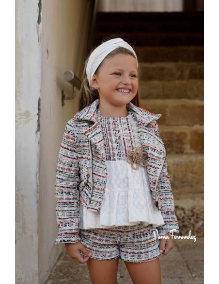 CHAQUETA MOTERA COLECCIÓN YUCA DE NOMA FERNÁNDEZ, BORDADO MARFIL. VERANO 26.