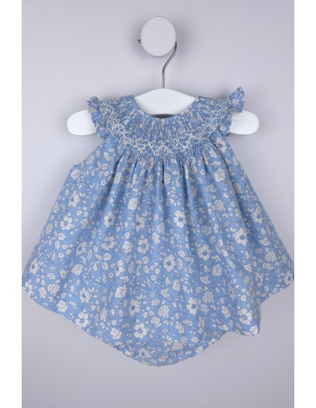 JESUSITO PUNTO SMOCK TALLA ÚNICA (1m-6m aprox.) DE BELÁN, FLORES BLANCAS. VERANO 26