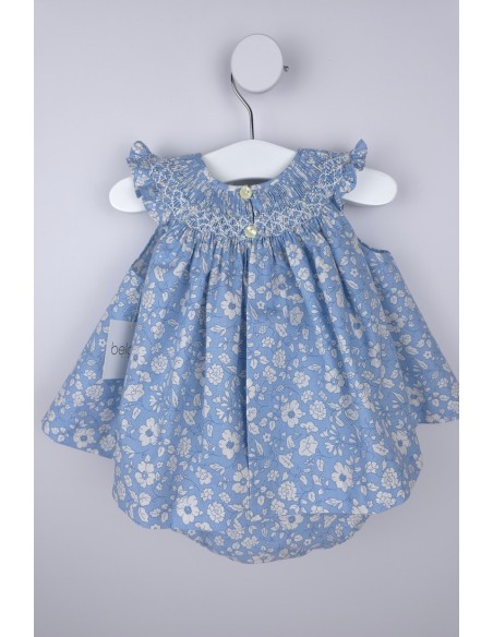 JESUSITO PUNTO SMOCK TALLA ÚNICA (1m-6m aprox.) DE BELÁN, FLORES BLANCAS. VERANO 26