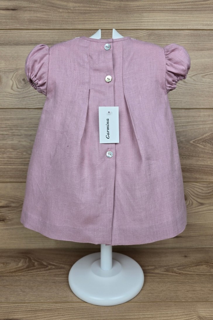 VESTIDO LINO PUNTO SMOCK DE ARTESANÍA CARMINA, ROSA PALO. VERANO 26.