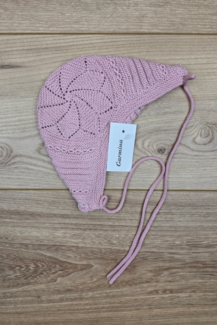 CAPOTA UNISEX HECHA A MANO DE ARTESANÍA CARMINA, ROSA PALO. VERANO 26.