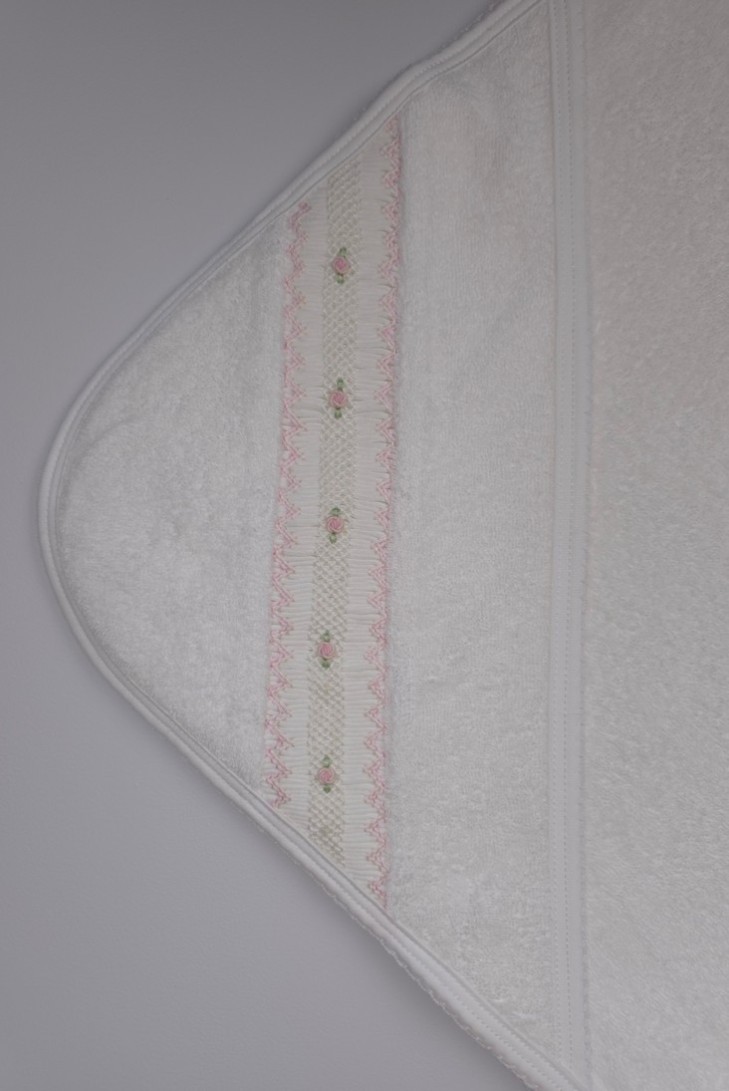 CAPA DE BAÑO PUNTO SMOCK FLOR, ROSA. VERANO 26.