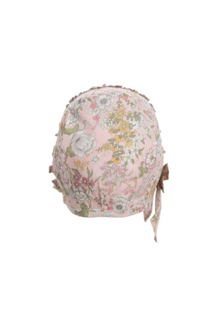 CAPOTA ROSITA VOLANTE DE TARTALETA, FONDO ROSA. VERANO 26.