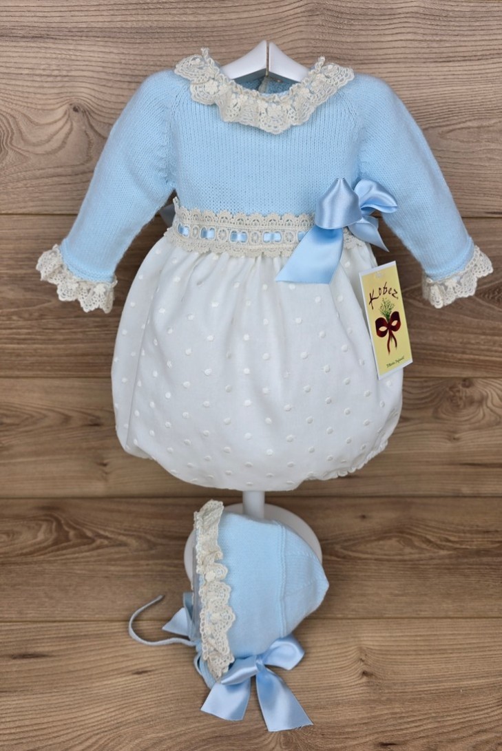 PELELE Y CAPOTA NIÑO DE PUNTO CELESTE, A27. KOBEZ. INVIERNO.