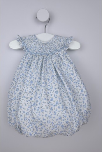 RANITA UNISEX PUNTO SMOCK TALLA ÚNICA (1m-6m aprox.) DE BELÁN, FLOR AZUL. VERANO 26.