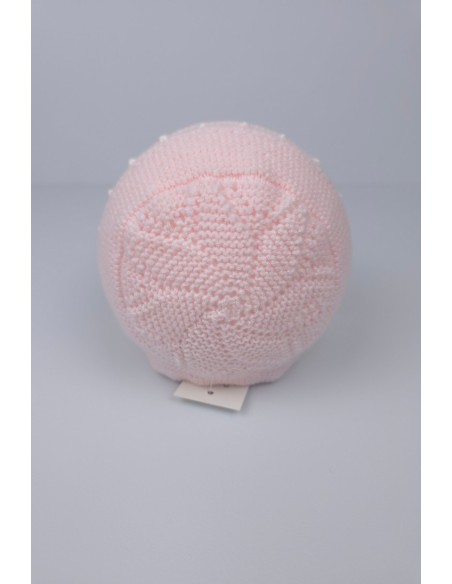 CAPOTA HECHA A MANO DE ARTESANÍA CARMINA, ROSA SUAVE/BLANCO. INVIERNO 26.