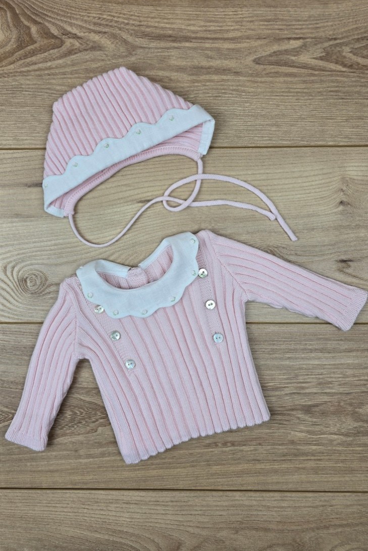 JERSEY Y CAPOTA BORDADOS A MANO DE ARTESANÍA CARMINA, ROSA/BLANCO. INVIERNO 26.