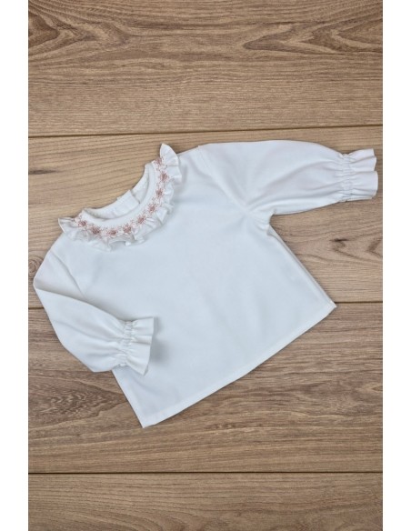 BLUSA VIELLA EN CRUDO CON CUELLO SMOCK ROSA PALO. ARTESANÍA CARMINA. INVIERNO 26.