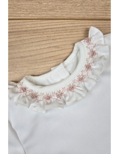 BLUSA VIELLA EN CRUDO CON CUELLO SMOCK ROSA PALO. ARTESANÍA CARMINA. INVIERNO 26.