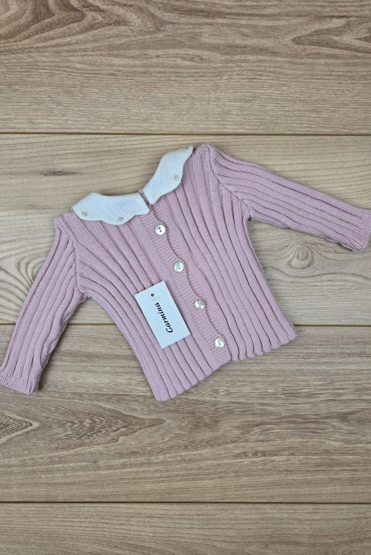 JERSEY CUELLO LINO BORDADO A MANO DE ARTESANÍA CARMINA, ROSA PALO. INVIERNO 26.