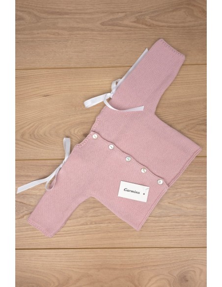 JERSEY LAZOS Y BODOQUES BORDADOS A MANO DE ARTESASANÍA CARMINA, ROSA PALO. INVIERNO 26.