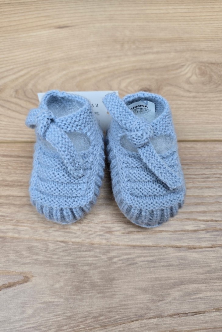 PATUCOS NUDO HECHOS A MANO DE ARTESANÍA CARMINA, AZUL INGLÉS. INVIERNO 26.