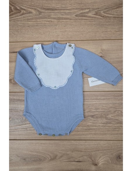 RANITA PUNTO MANGA LARGA CON CUELLO DE LINO BORDADO A MANO DE ARTESANÍA CARMINA, AZUL INGLÉS. INVIERNO 26.