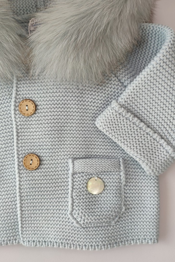 TRENKA LUXURY UNISEX PELO NATURAL DE PANGASA BABY, CELESTE EMPOLVADO. INVIERNO 26.