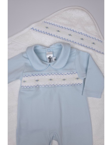 CAPA DE BAÑO PUNTO SMOCK FLOR, CELESTE. INVIERNO 26.