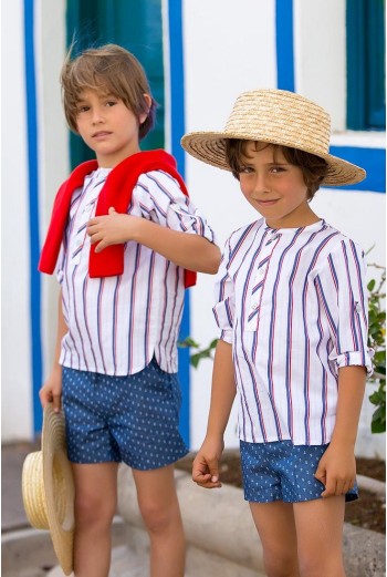 Conjunto niño formado por camisa estampado rayas y pantalón short en tela vaquera con decoración de anclas 2