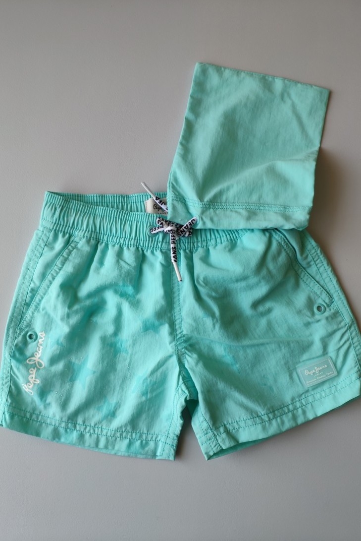 BAÑADOR NIÑO ESTRELLAS TURQUESA DE PEPE JEANS.