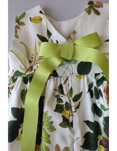VESTIDO NIÑA SIN MANGAS ESTAMPADO BOTÁNICO DE VILLALOBOS.