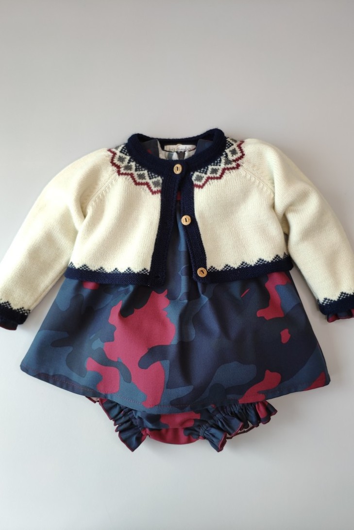 Chaqueta bebé bordados. KID'S CHOCOLATE.Invierno 2019