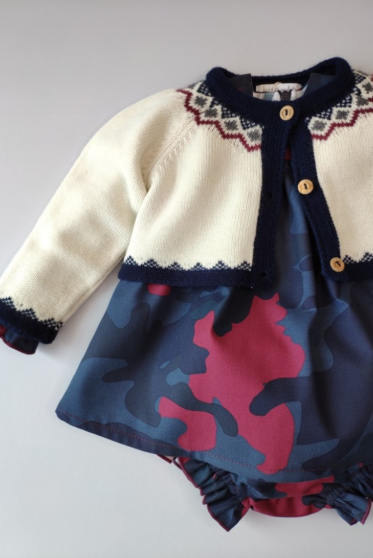 Chaqueta bebé bordados. KID'S CHOCOLATE.Invierno 2019