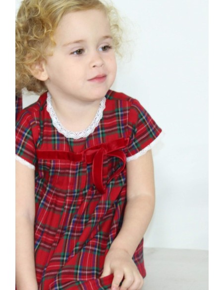 Vestido cuadros rojo jaretas de VILLALOBOS. Invierno 2019