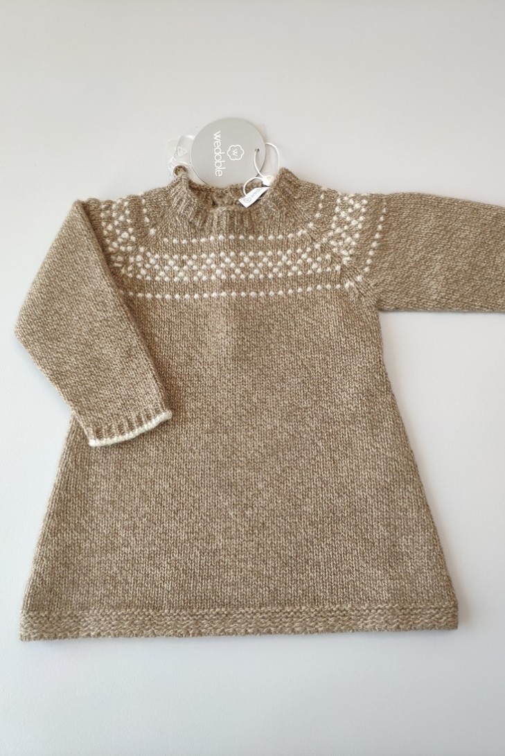 Vestido greca marrón de WEDOBLE. Invierno 2019