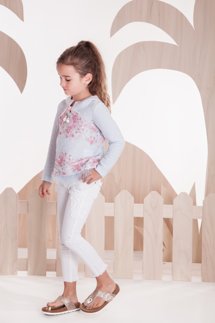 Sudadera niña celeste colección Arco Iris. Verano 2020.