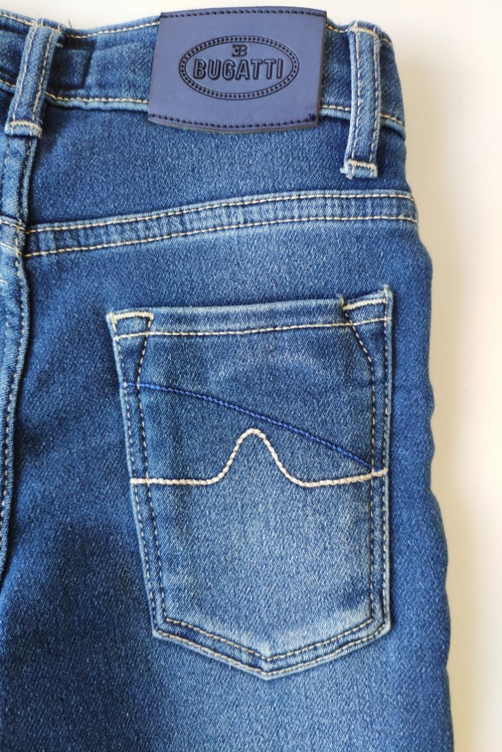 PANTALON NIÑO VAQUERO DENIM DE BUGATTI.