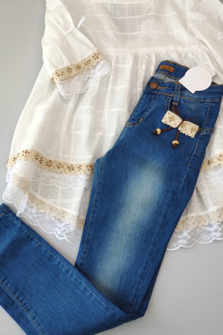 Pantalón niña vaquero young & Chic. Verano 2020.