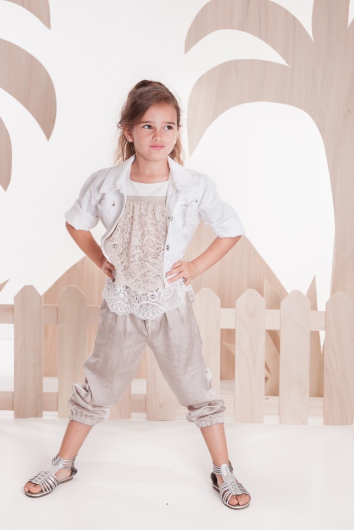 Pantalón niña largo colección Sahara. Verano 2020.