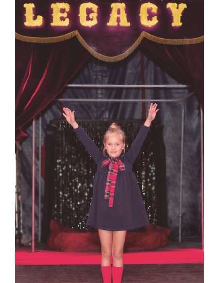 VESTIDO CON CAPUCHA, SCOTISH. INVIERNO 20