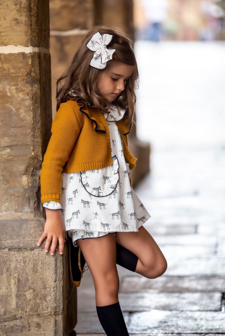 CHAQUETA NIÑA MOSTAZA. KID'S CHOCOLATE.INVIERNO 20