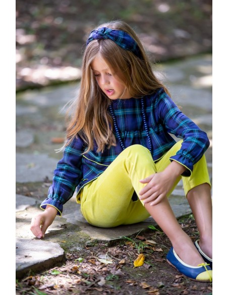 PANTALÓN UNISEX MICROPANA AMARILLO. KID'S CHOCOLATE.INVIERNO 20