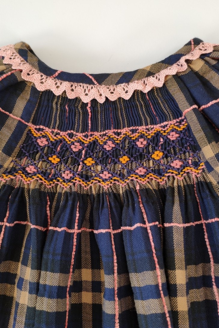 VESTIDO PUNTO SMOCK .MODELO OLIVIA. INVIERNO 20