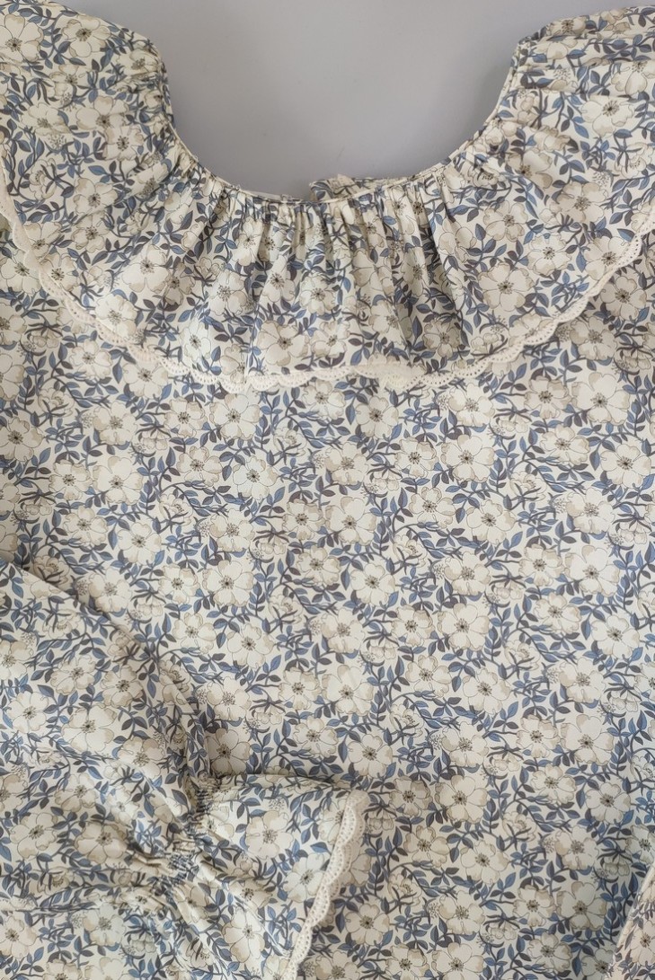 CAMISA NIÑA FLORES LIBERTY, MOON. INVIERNO 20