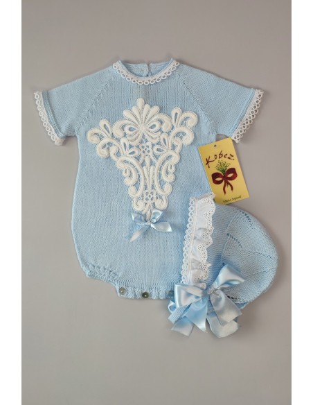 PELELE DE PUNTO UNISEX, CELESTE. INCLUYE CAPOTA. VERANO