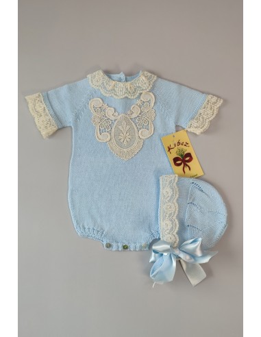 PELELE DE PUNTO UNISEX, CELESTE. INCLUYE CAPOTA. VERANO