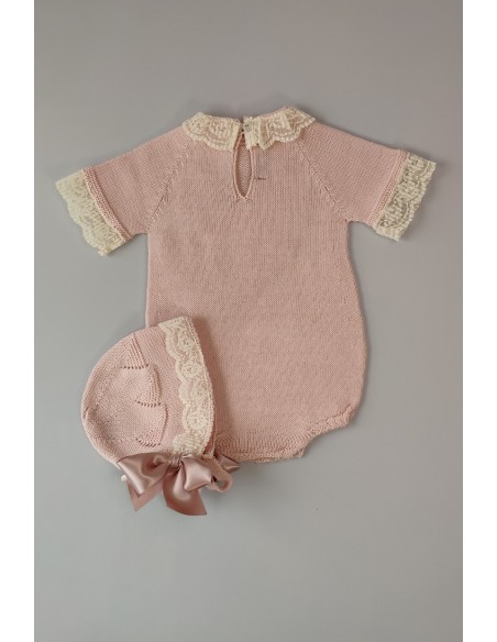 PELELE DE PUNTO UNISEX, ROSA EMPOLVADO. INCLUYE CAPOTA.VERANO