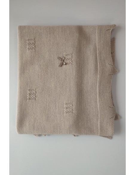 ARRULLO OCHOS LACITOS, PIEDRA. INVIERNO 21.