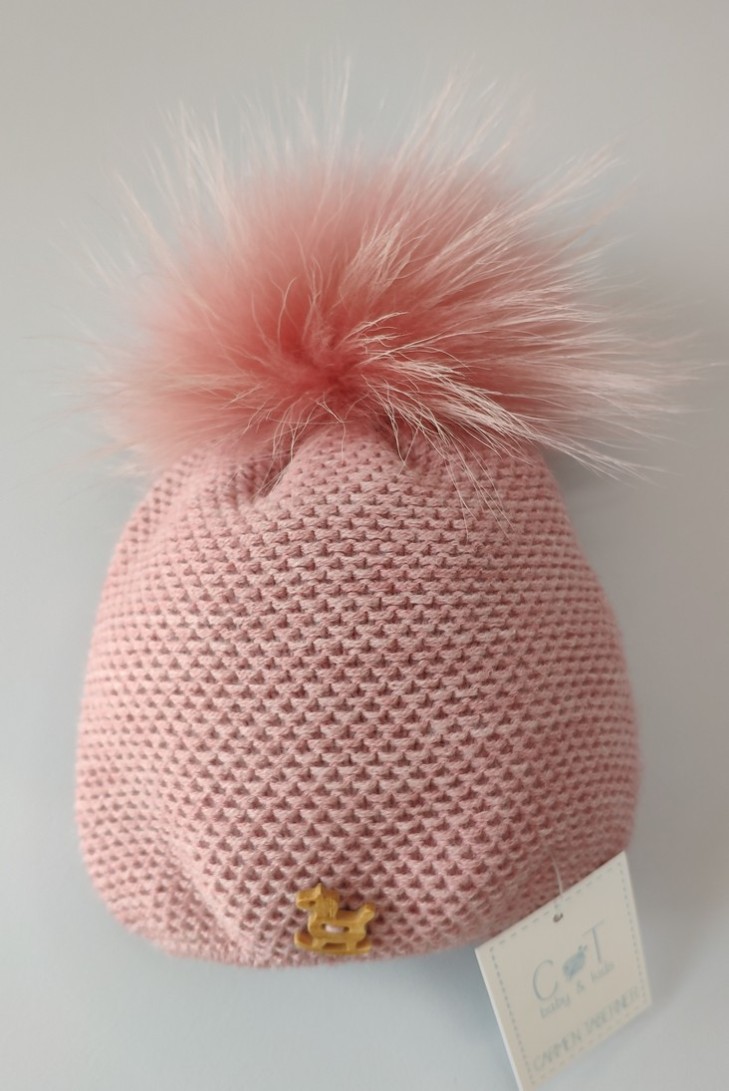 GORRO UNISEX CABALLITO CON POMPON DE PELO NATURAL,ROSA ITALIANO.INVIERNO 21.