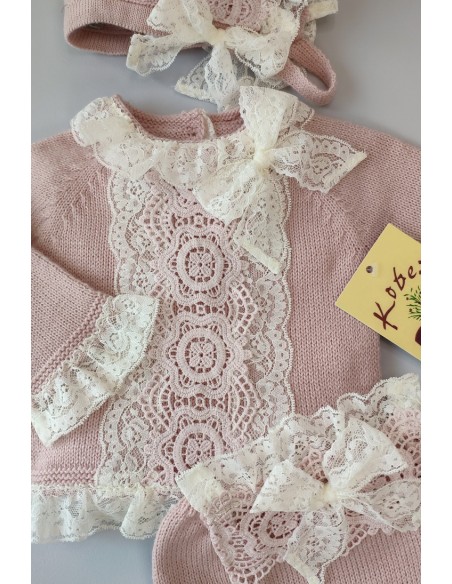 CONJUNTO NIÑA DE PUNTO (3 PIEZAS),ROSA EMPOLVADO. INVIERNO.