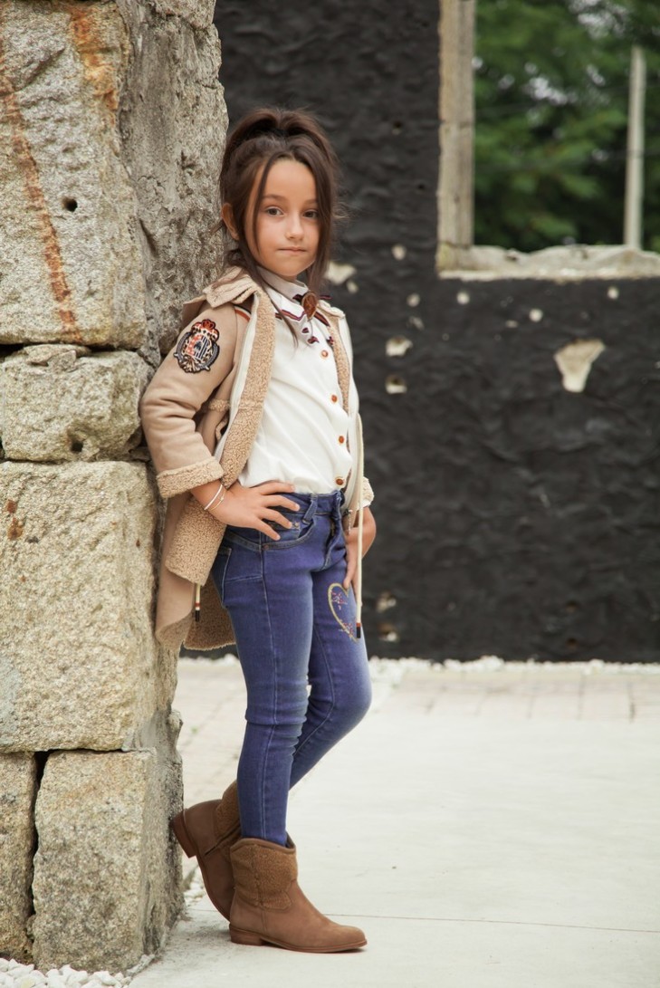 PANTALÓN VAQUERO MARINO, PREPPY. INVIERNO 21.