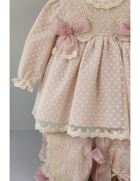 VESTIDO CON BRAGUITA Y CAPOTA CEREMONIA. MANGA LARGA.