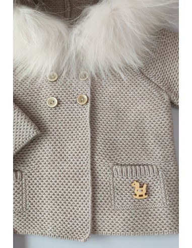 PARKA UNISEX CON CAPUCHA DE PELO NATURAL, PIEDRA.INVIERNO 21.