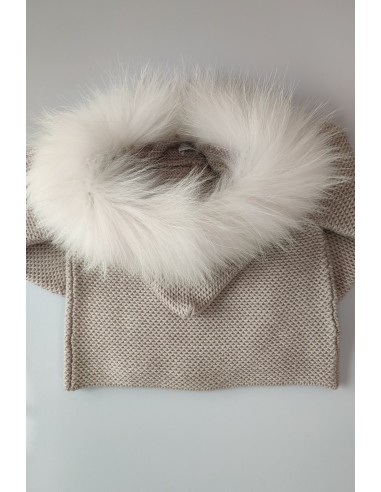 PARKA UNISEX CON CAPUCHA DE PELO NATURAL, PIEDRA.INVIERNO 21.