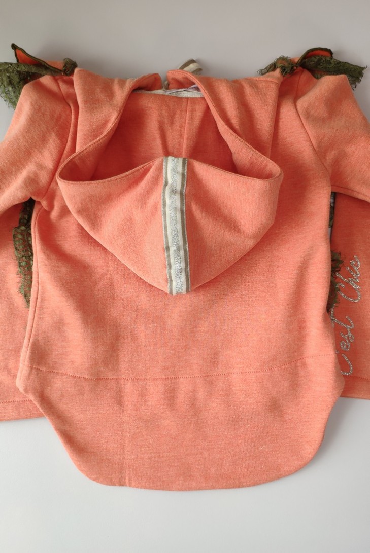 SUDADERA CORAL, AMAZONA. INVIERNO 21.